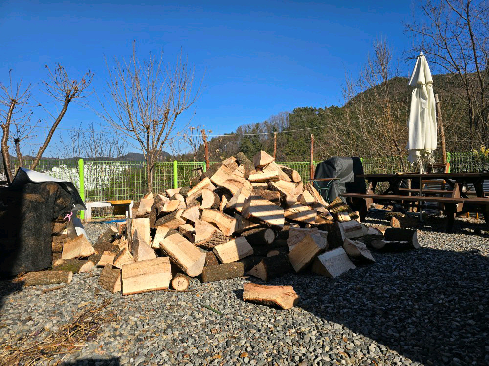 갈참나무 장작 3큐빅메터(루베) 45만 원--3