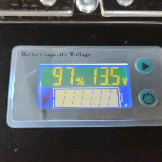 리튬인산철12V300Ah미사용새제품--5
