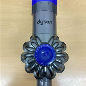 다이슨 V6 무선청소기 본체만 이미지