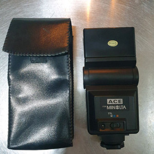 미놀타 ACE (스피드라이트)플래시 (X300,x700등 미놀타 수동 필름카메라 용)