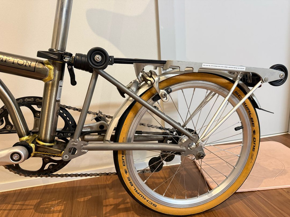 브롬톤 로우라커 티탄 s2r-x 판매합니다 이미지