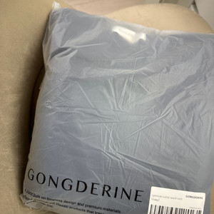 [미개봉새상품] 공드린 스펜서 울 케이블 니트 네이비 이미지