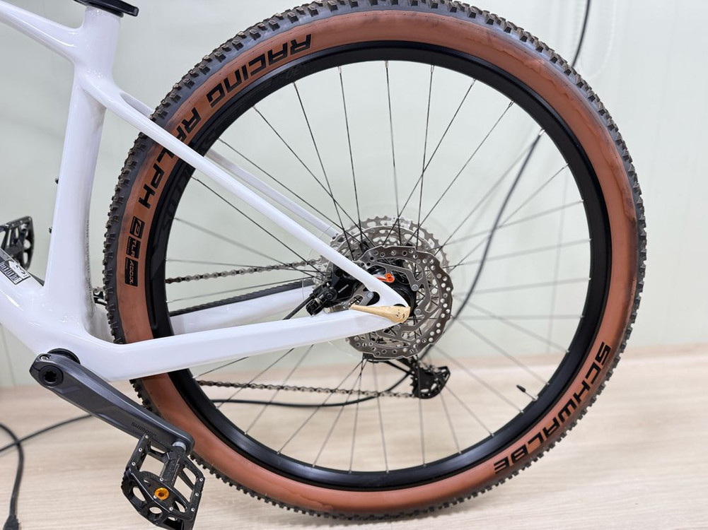 스캇 스케일930 화이트 m사이즈 판매합니다--3