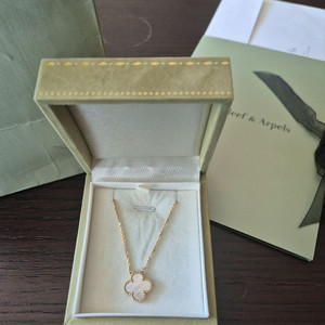 반클리프 빈티지 목걸이 정품