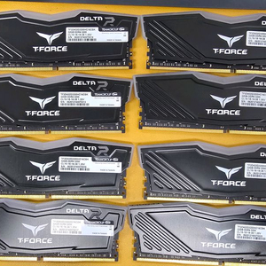 팀그룹 T-Force Delta DDR4 3200 32GB 메모리 32G 이미지