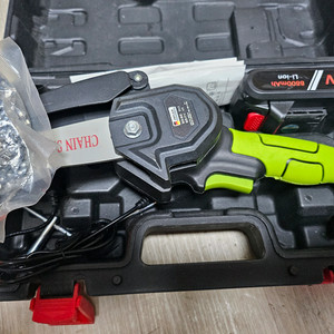 충전 소형 핸드톱 체인톱 21볼트 배터리 포함