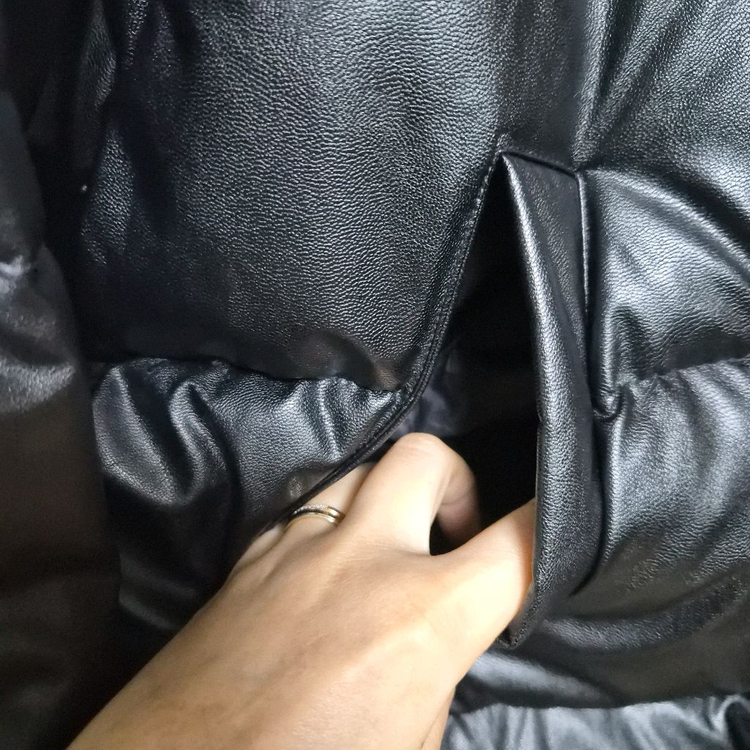 론론 덕다운 레더 패딩 블랙 FREE 이미지