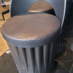 대리석 식탁14.사각나무 테이블9.4인테이블1.원형수납의자6.1인쇼파의자7개 나눔합니다 3월5일까지