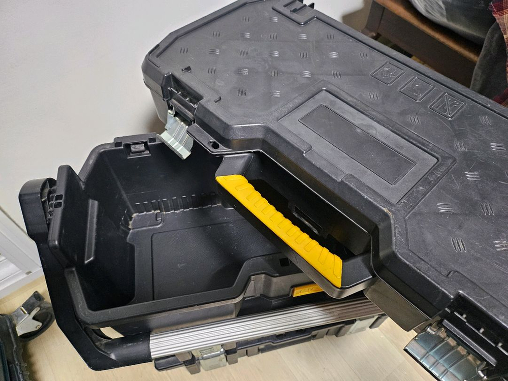 디월트 터프시스템 공구함 3개 이미지