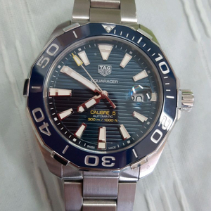 태그호이어 아쿠아레이서 칼리버5 시계(43mm)