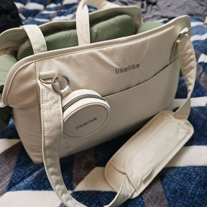 리카리카 쿠션백 M 강아지 이동가방 풀패키지 판매합니다