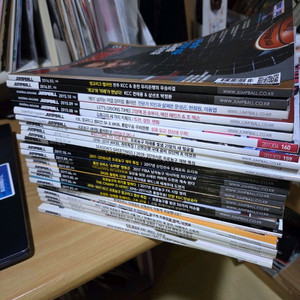 농구잡지 점프볼 33권 주간지 스포츠2.0 28권 판매