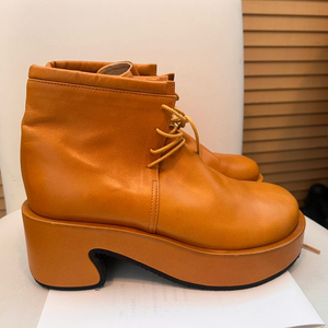 오소이 TOBOO LACE-UP 부츠 카멜 240