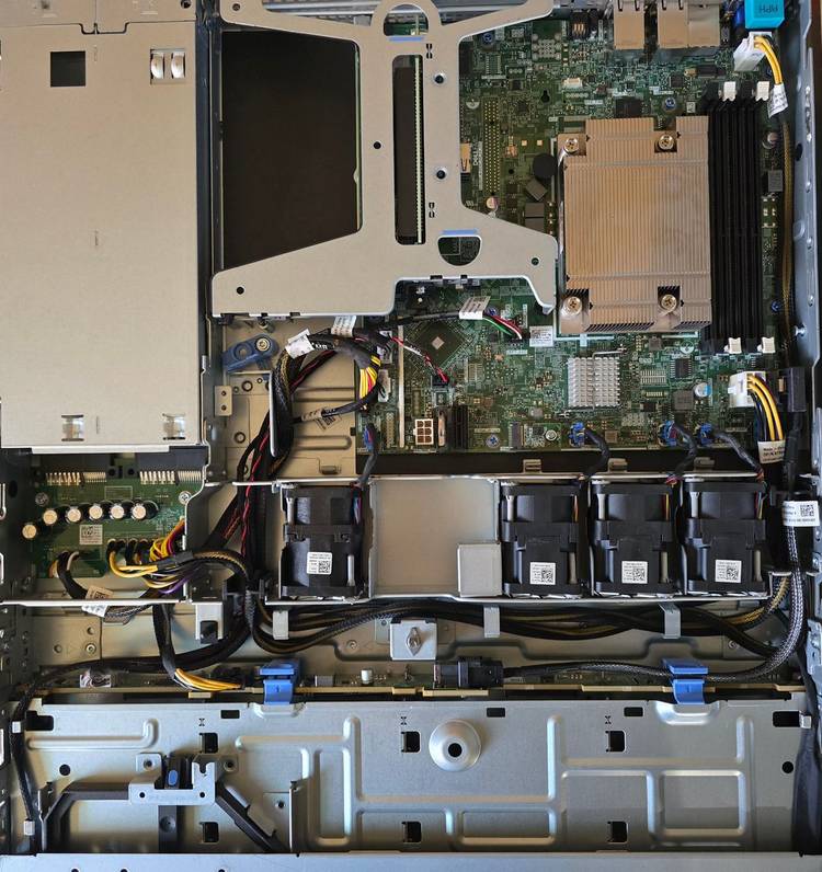 (1U 서버) DELL R340 LFF 4BAY E-2144G 중고서버--2