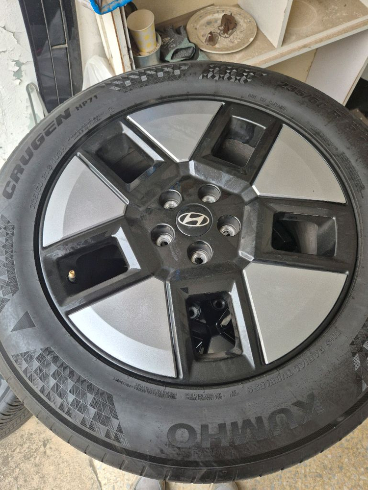 싼타페MX5SUV 순정 휠타이어 세트 이미지
