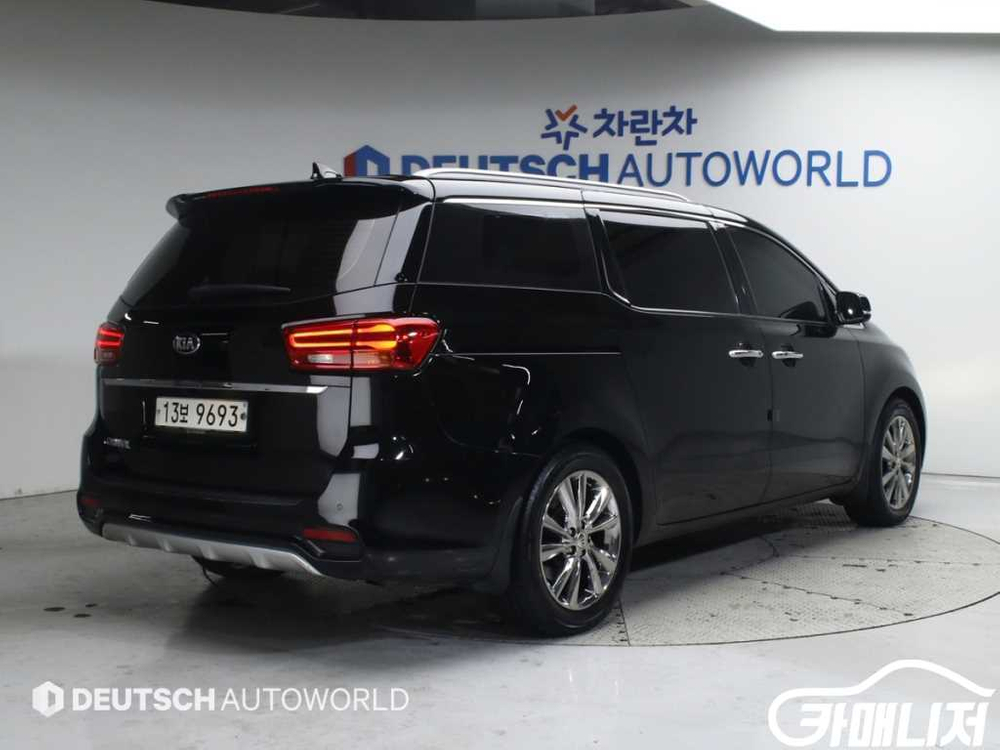 [기아]더 뉴 카니발 디젤 9인승 프레스티지 #3월급매--1