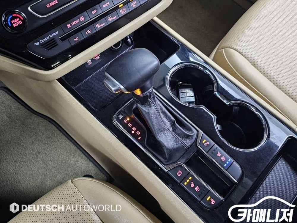 [기아]더 뉴 카니발 디젤 9인승 프레스티지 #3월급매--9