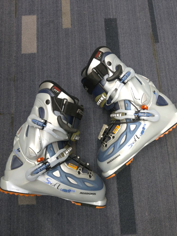 Rossignol Soft Light 스키 부츠235 245 250mm 이미지