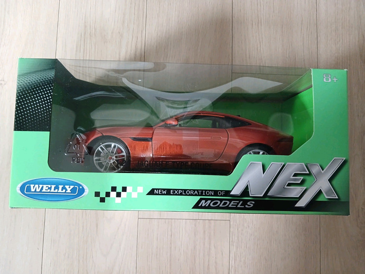 웰리 재규어 NEX Jaguar F-Type Coupe 1:24 다이캐스트 모형자동차 새제품 판매 (미개봉) 이미지