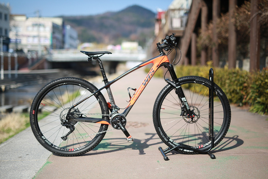 *가격인하*상태좋음*18년 위아위스 헥시온-G S *15인치- 27.5인치---2