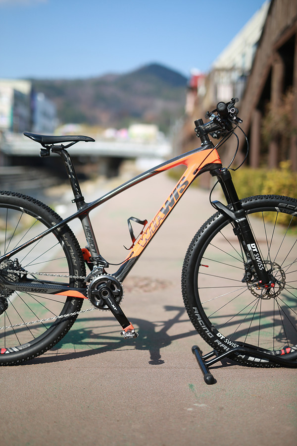 *가격인하*상태좋음*18년 위아위스 헥시온-G S *15인치- 27.5인치---4