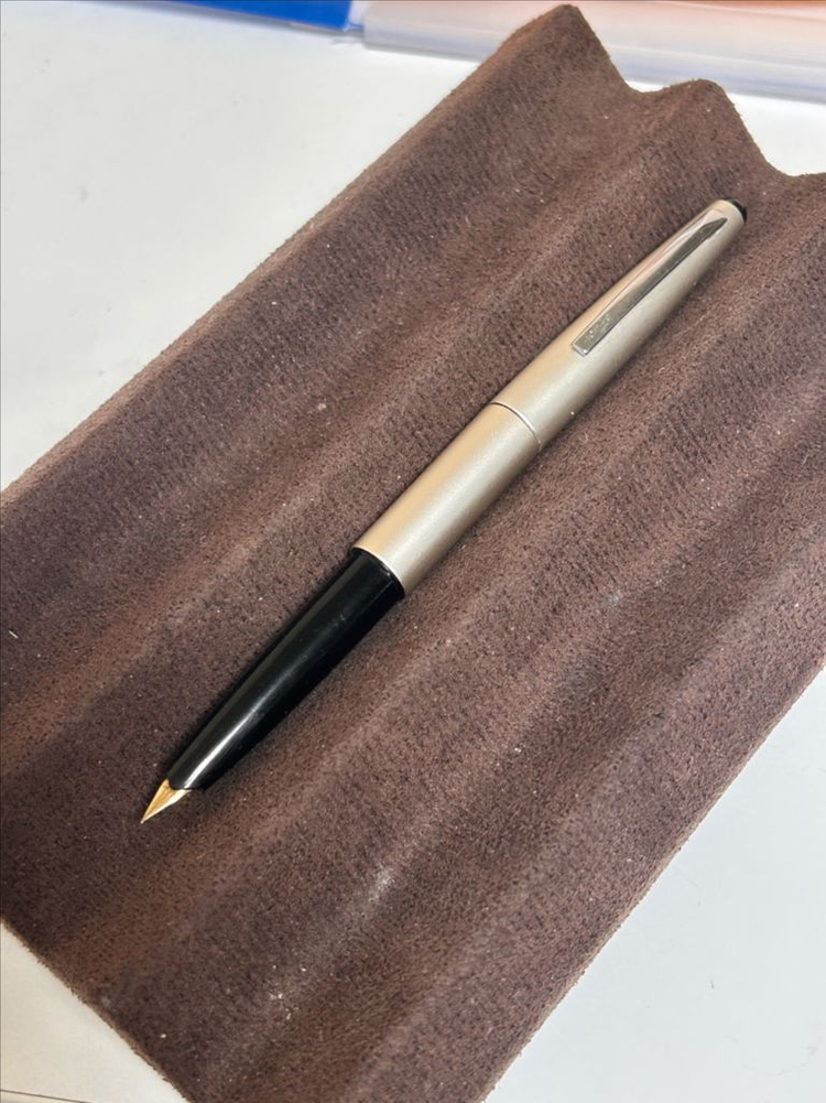 80년대 파이롯트 쇼트 만년필, EF--1