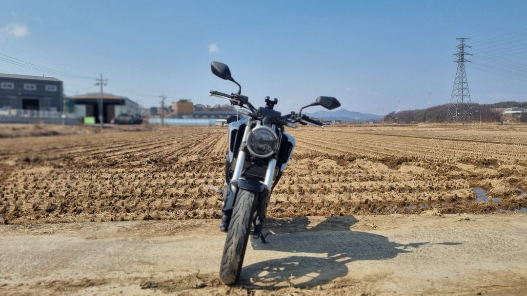 혼다 cb 125r 18년식 검정 차량 급매 합니다. 이미지