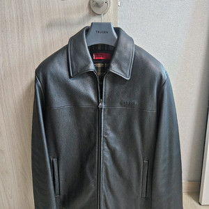 리바이스 가죽자켓 M사이즈 팝니다.