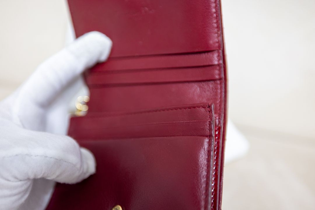 디올 레이디 까나쥬 지갑 레드 이미지