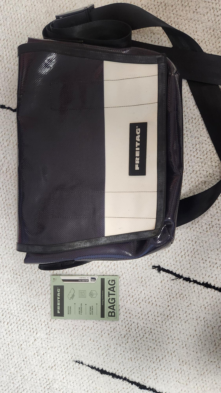 프라이탁 덱스터 판매합니다. 이미지