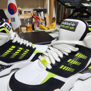 [아디다스 신발] 한번 신은 adidas 하이탑 싸게 팝니다