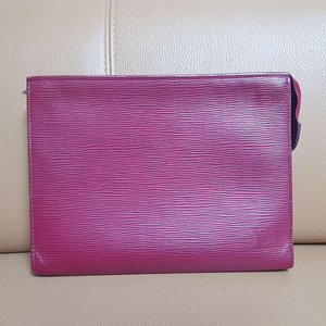 루이비통 에삐 토일렛26 클러치