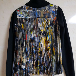 사카이 잭슨폴록 터틀넥 니트