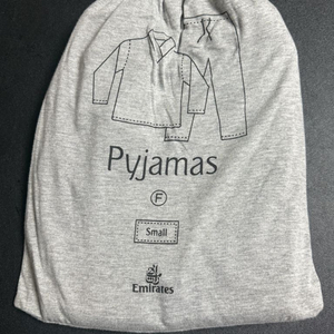 새상품미개봉)에미레이트항공퍼스트클래스기내라운지웨어여성상하세트