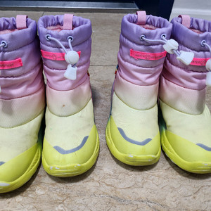 쌍둥이여아 200사이즈 부츠 일괄 택포