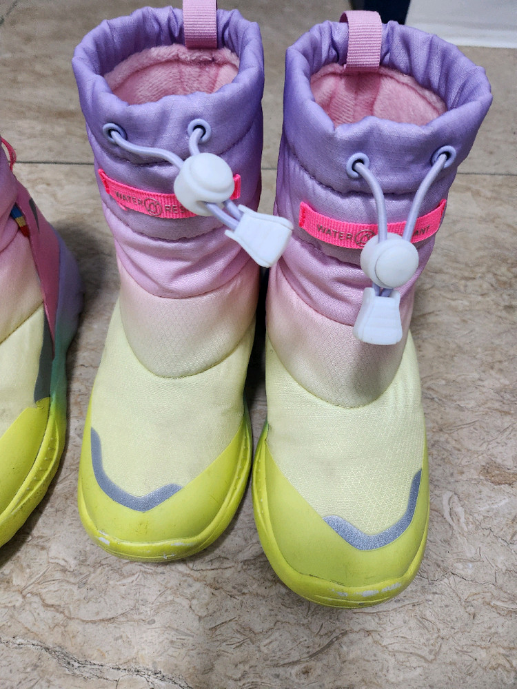 쌍둥이여아 200사이즈 부츠 일괄 택포--1