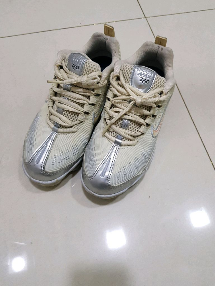 나이키 베이퍼맥스360 파슬실버--1