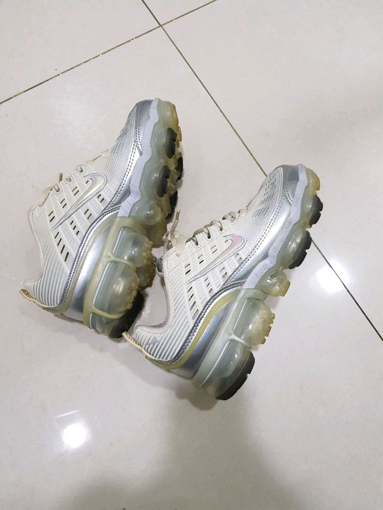 나이키 베이퍼맥스360 파슬실버--2