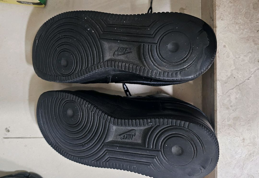 나이키 에어포스1 슈프림 블랙 270--1