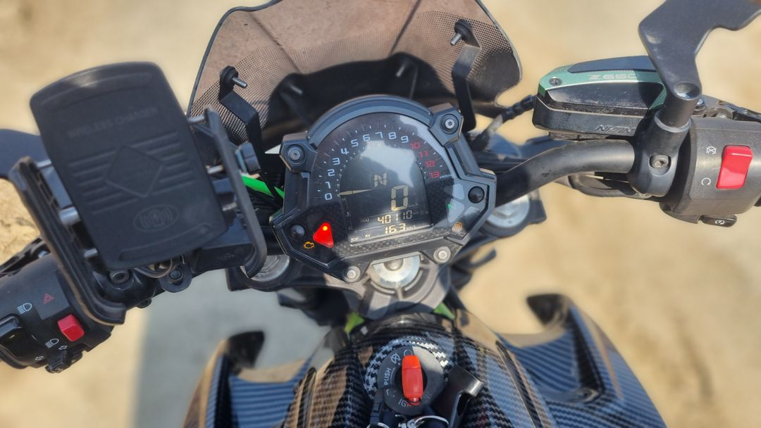 가와사키 z650 18년식/딱4만키로/아크라풀배기구변완/급매--8