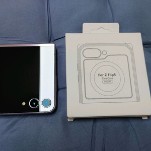 A급 ㅡ 갤럭시 Z플립5 256GB + 새케이스 이미지