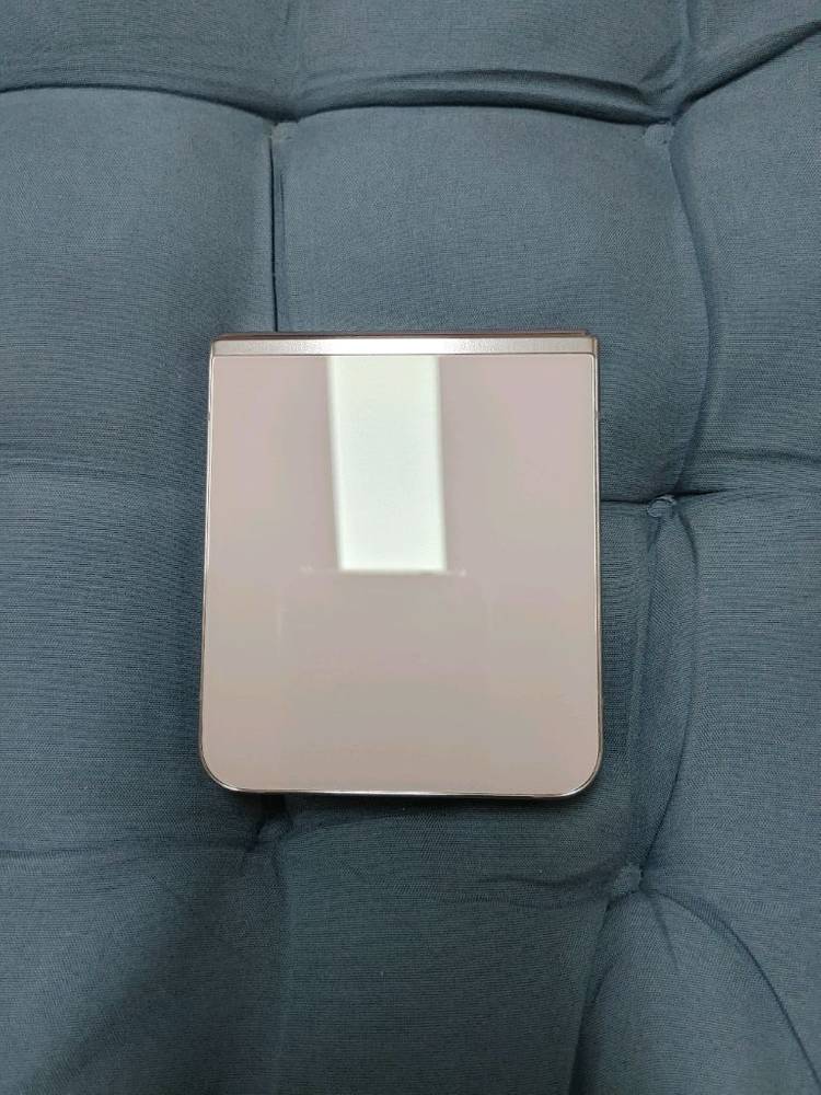 A급 ㅡ 갤럭시 Z플립5 256GB + 새케이스 이미지