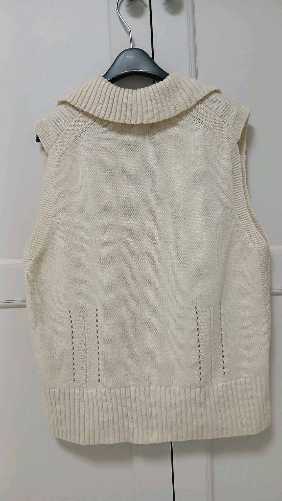 COS 코스 베이지색 니트 조끼 S(상태최상)--2