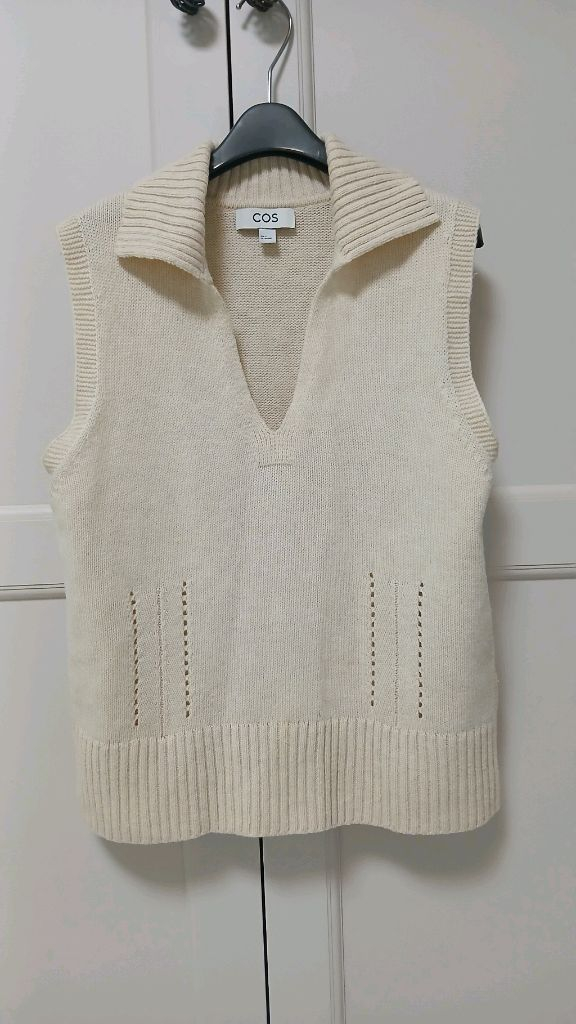 COS 코스 베이지색 니트 조끼 S(상태최상)--5