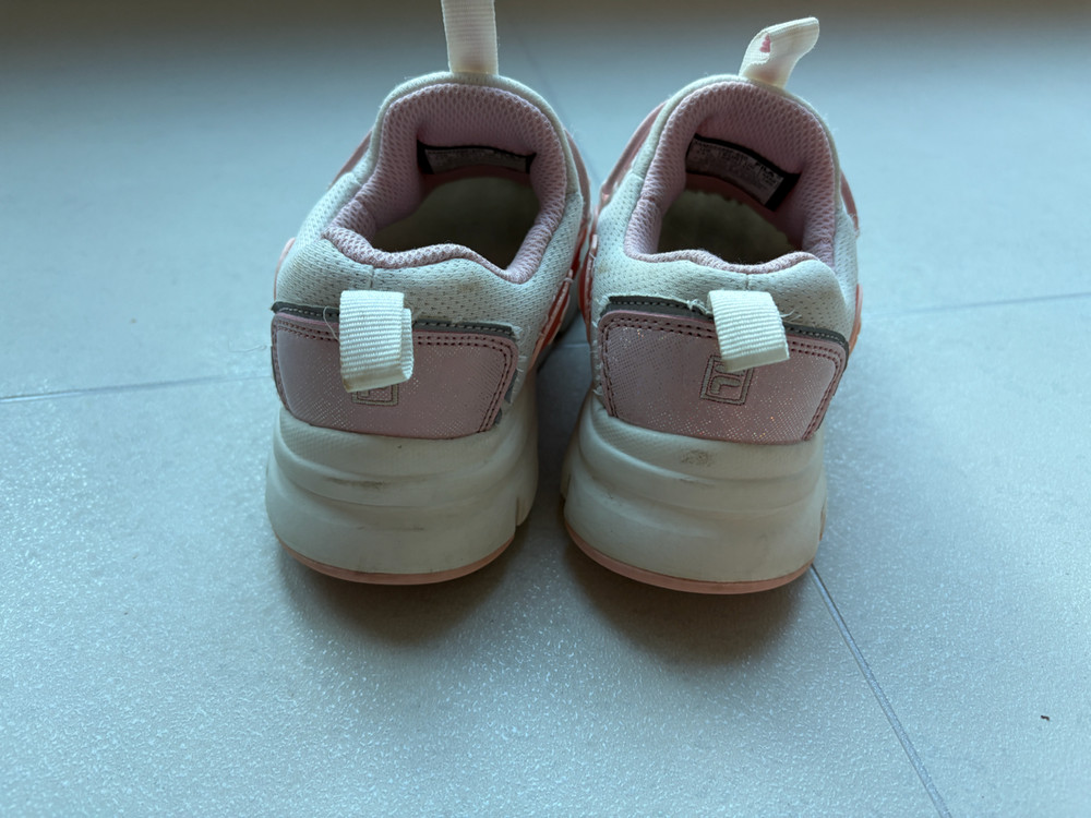 키즈 휠라 180 사이즈 여아 운동화--2