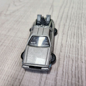 핫휠 드로리안 이미지