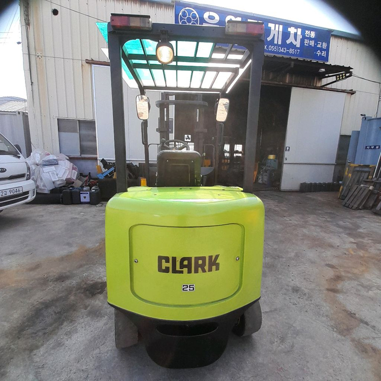 클라크 전동지게차 2.5톤 스탠다드 2단3.3미터 배터리 상급--2