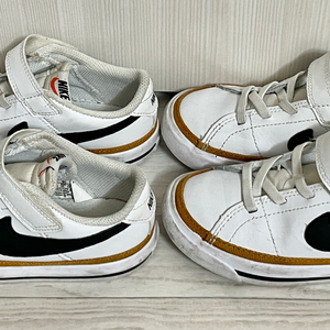 쌍둥이 운동화 코트레거시 160