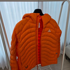 나이키 ACG 라바 플로우 오렌지 패딩 L