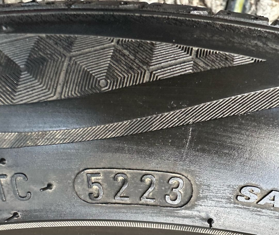 215 50 17금호중고타이어한대분2155017 이미지